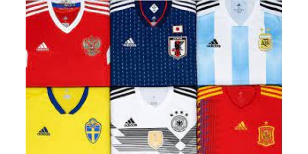 WK- voetbalshirts van het nationale team voor elke speler